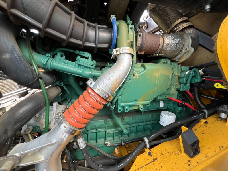 Volvo L90H - Ratinis krautuvas: foto 5 Volvo L90H - Ratinis krautuvas: foto 5