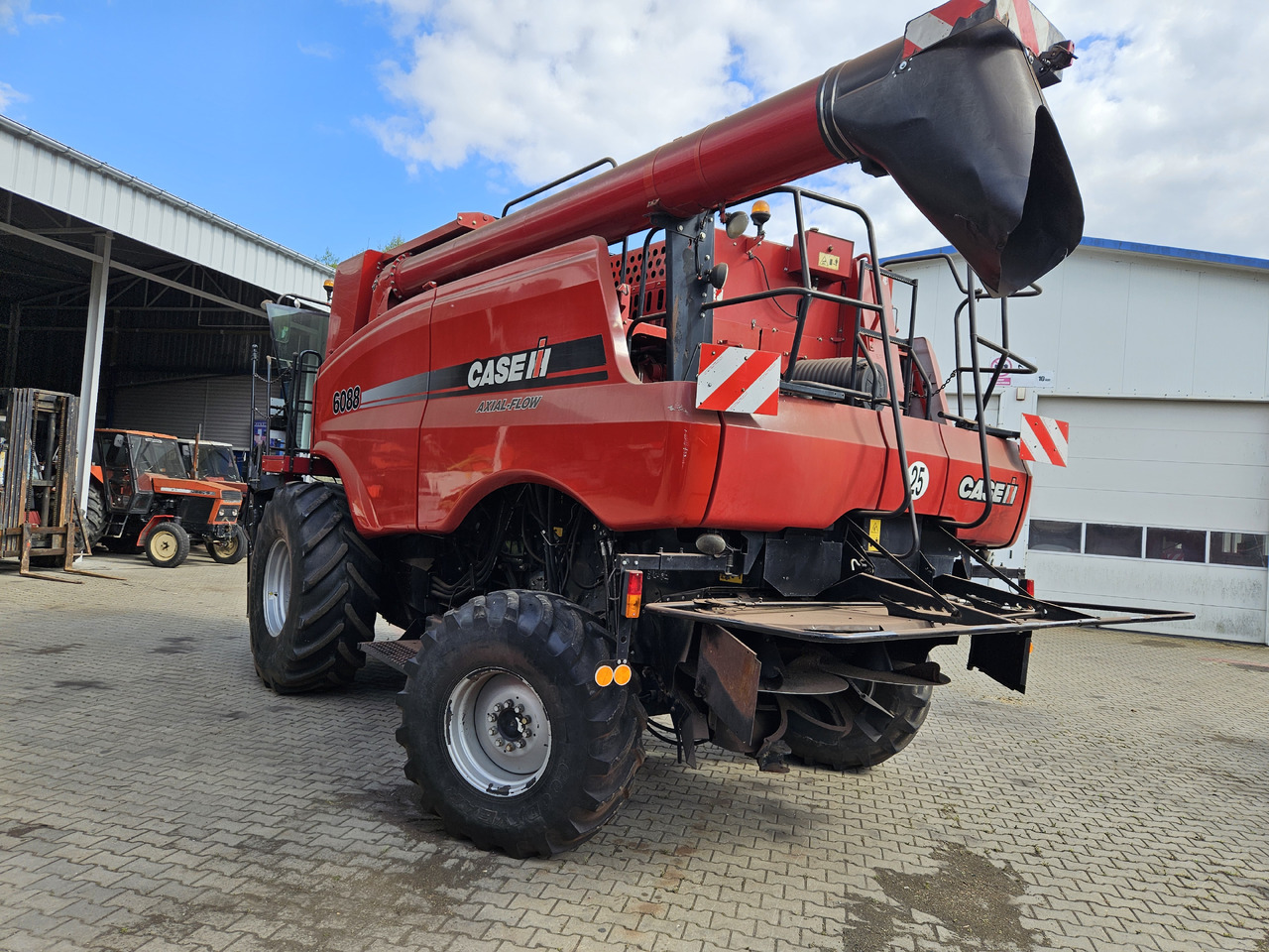 Case 6088 - Derliaus nuėmimo kombainas: foto 2 Case 6088 - Derliaus nuėmimo kombainas: foto 2