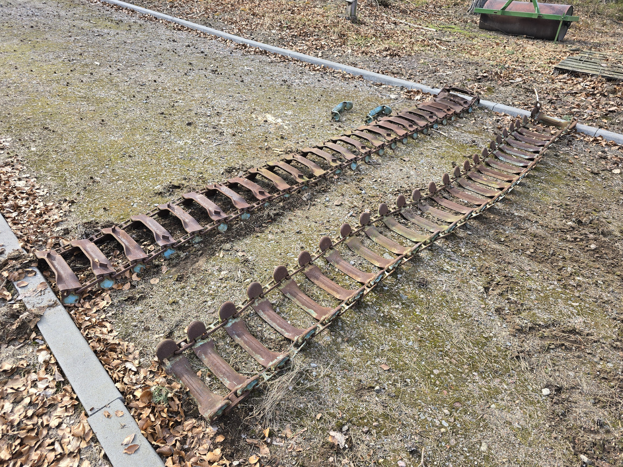 Gąsienice 400/60-15.5 - Vikšrai - Miško technika: foto 1 Gąsienice 400/60-15.5 - Vikšrai - Miško technika: foto 1