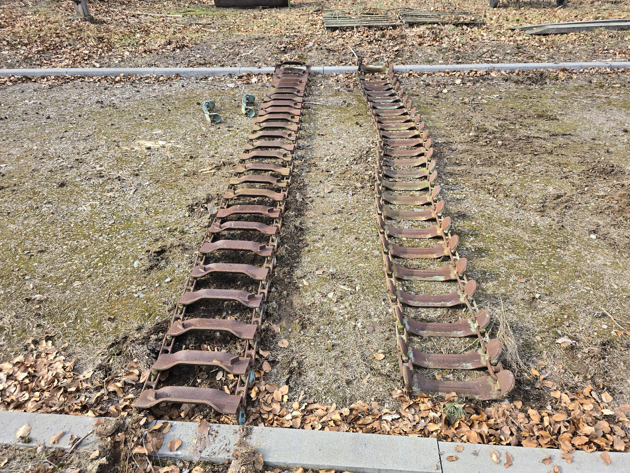 Gąsienice 400/60-15.5 - Vikšrai - Miško technika: foto 2 Gąsienice 400/60-15.5 - Vikšrai - Miško technika: foto 2