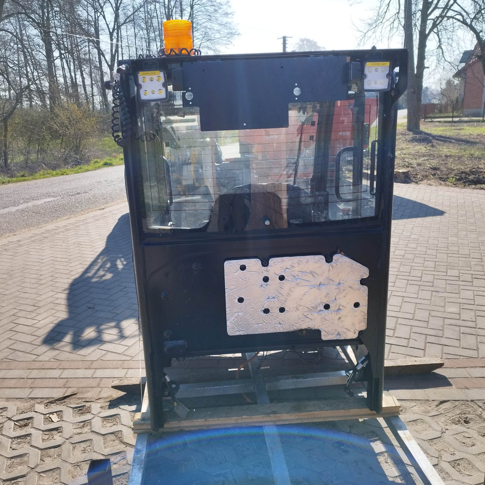 JCB 403 - Kabina - Statybinė technika: foto 5 JCB 403 - Kabina - Statybinė technika: foto 5