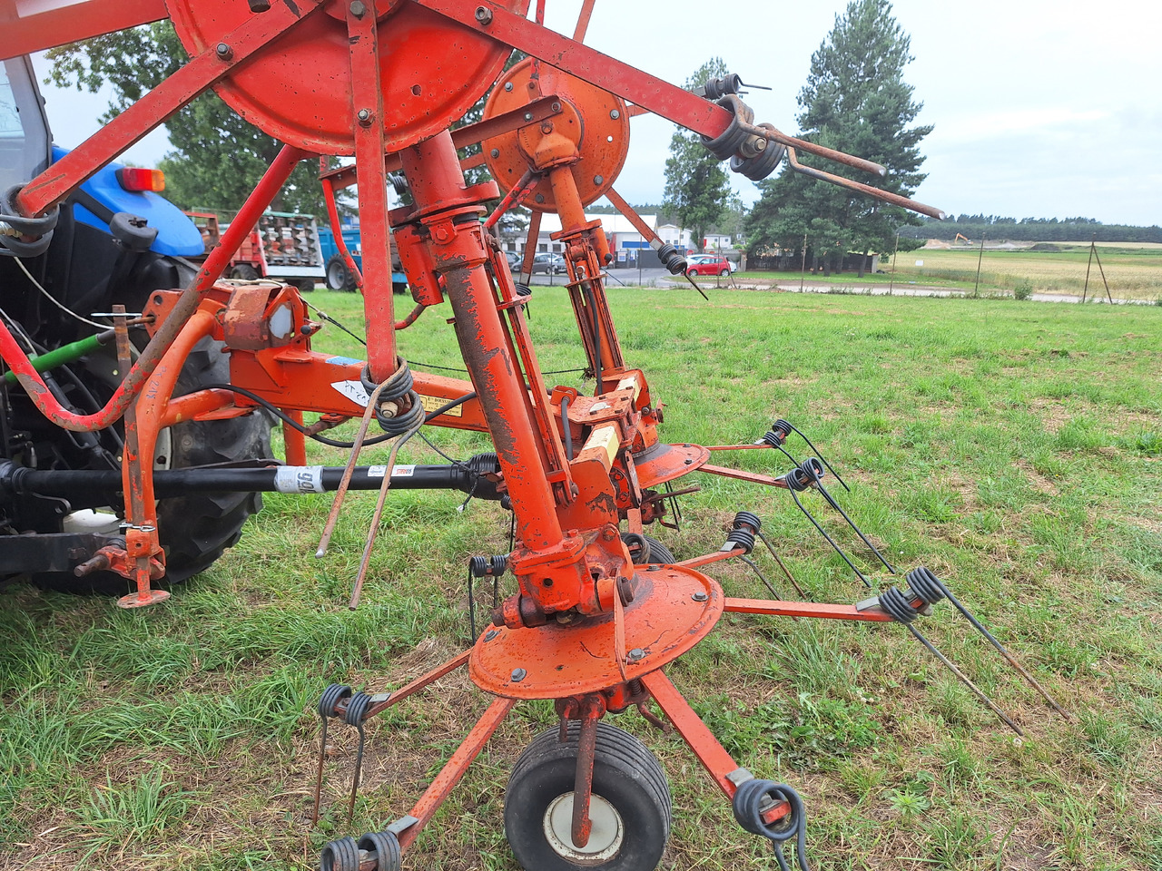 KUHN GF5000MH - Šieno grėblys/ Vartytuvas: foto 2 KUHN GF5000MH - Šieno grėblys/ Vartytuvas: foto 2