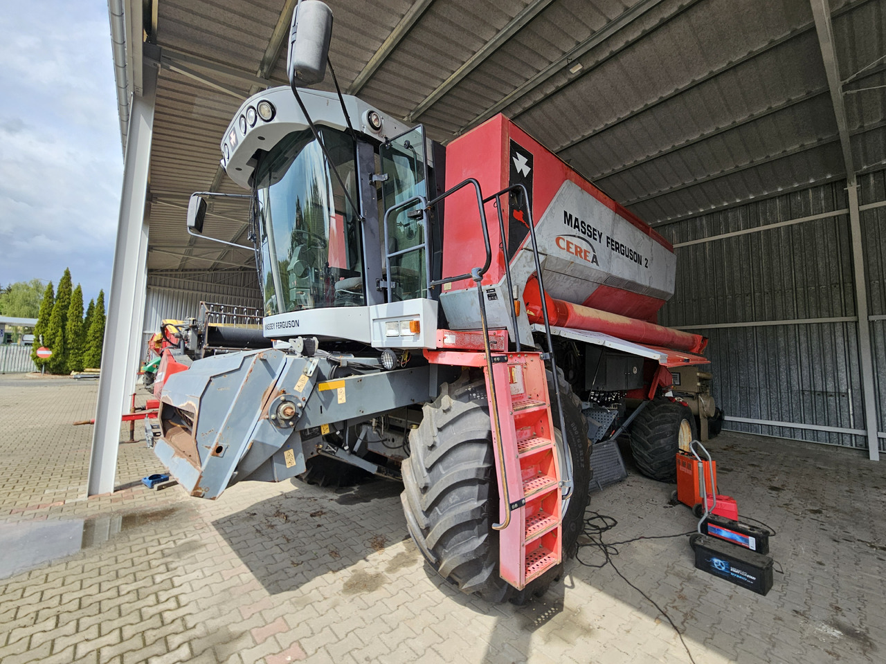 Massey Ferguson Cerea - Derliaus nuėmimo kombainas: foto 1 Massey Ferguson Cerea - Derliaus nuėmimo kombainas: foto 1