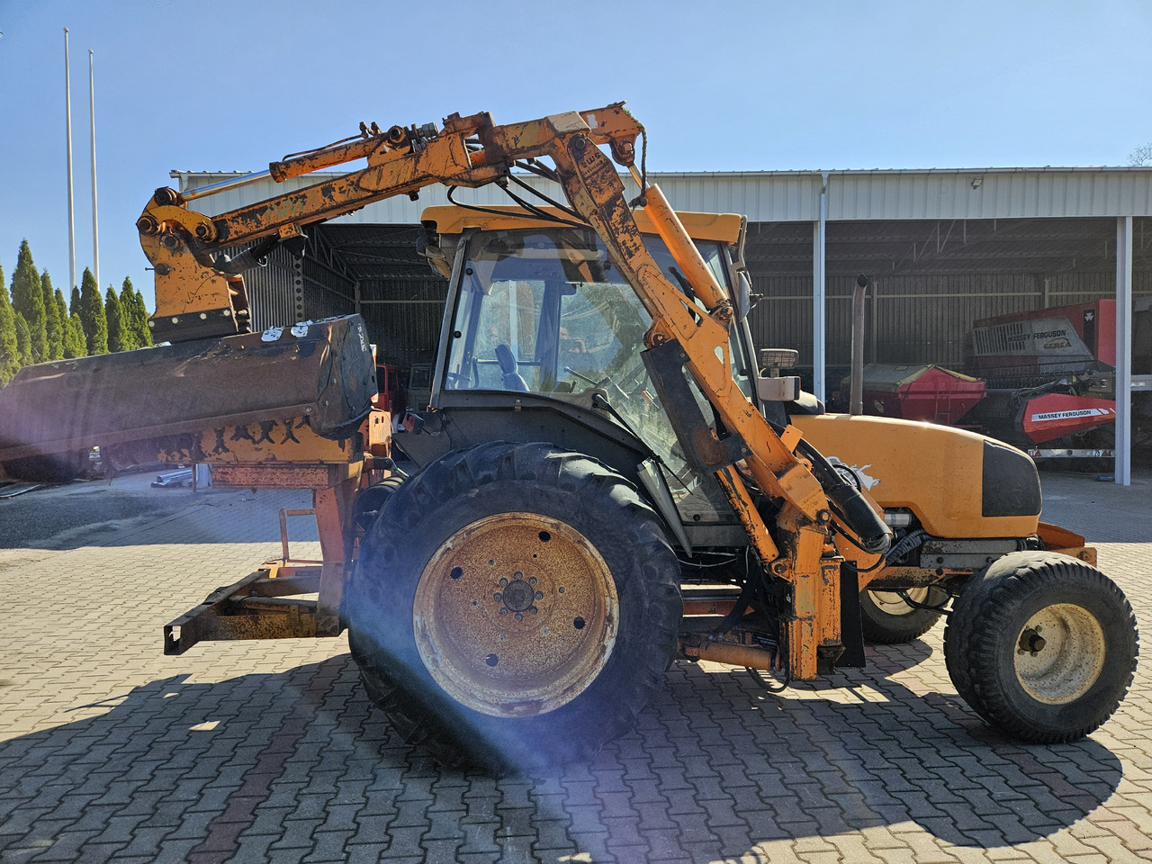 Renault Egros - Vejapjovė: foto 1 Renault Egros - Vejapjovė: foto 1