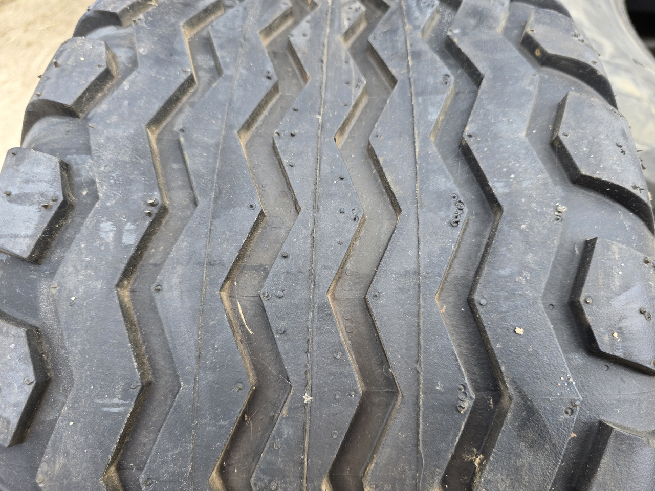 TRELLEBORG 340/55-16 - Padanga - Statybinė technika: foto 4 TRELLEBORG 340/55-16 - Padanga - Statybinė technika: foto 4