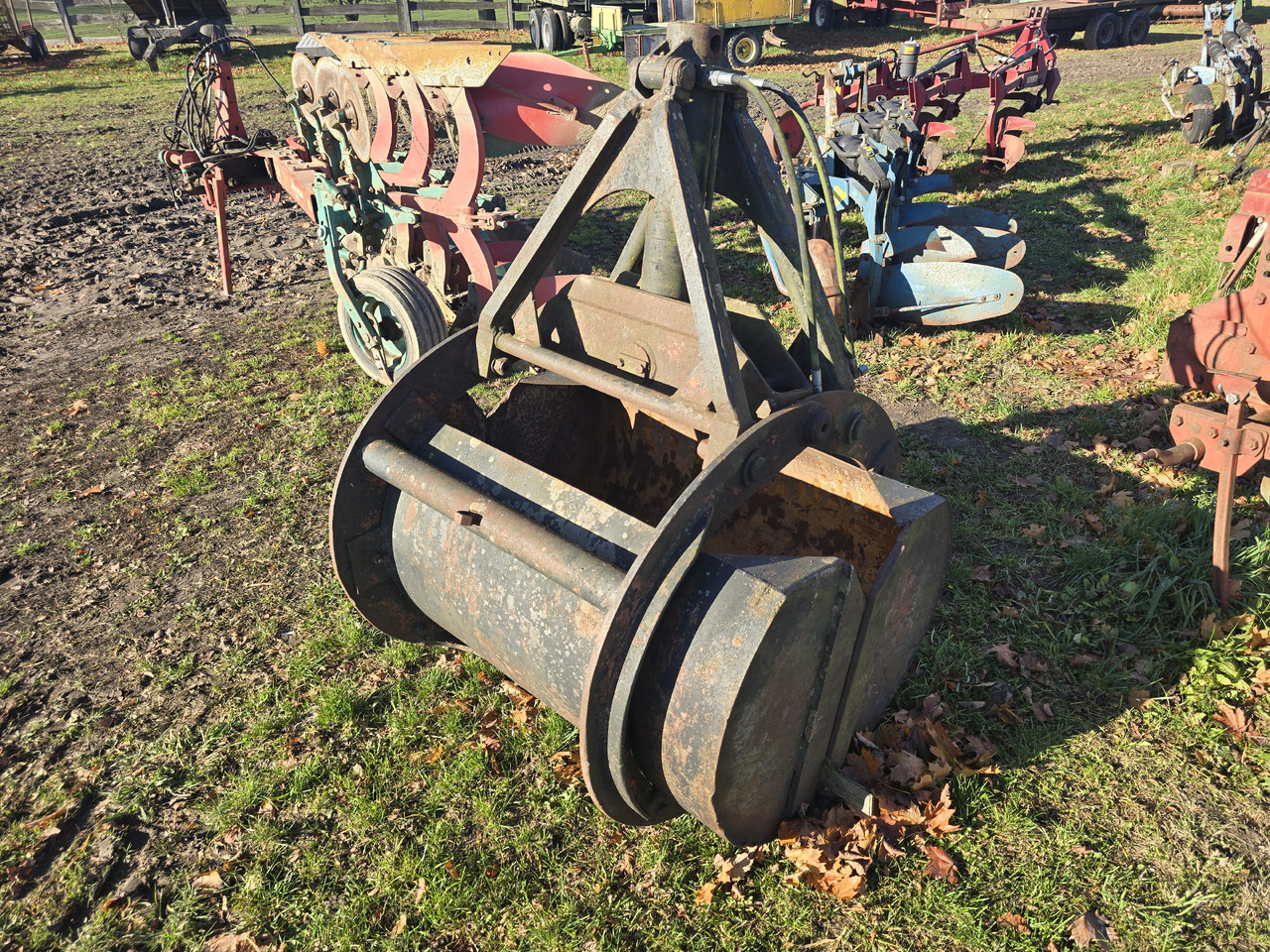 Inna 130 - Kaušas - Statybinė technika: foto 4 Inna 130 - Kaušas - Statybinė technika: foto 4