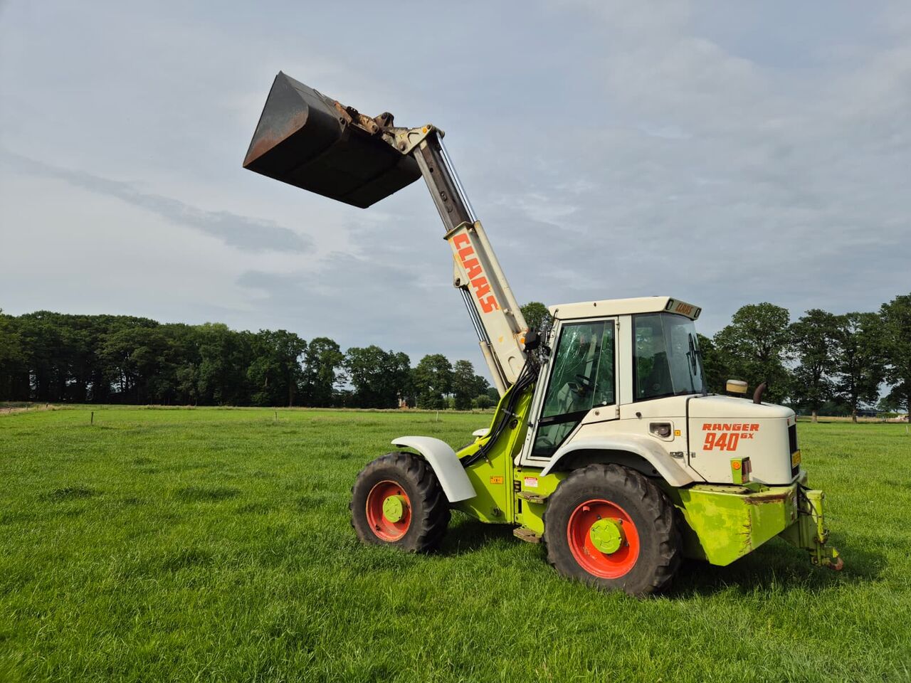 Claas Ranger 940 RX - Ratinis krautuvas: foto 4 Claas Ranger 940 RX - Ratinis krautuvas: foto 4