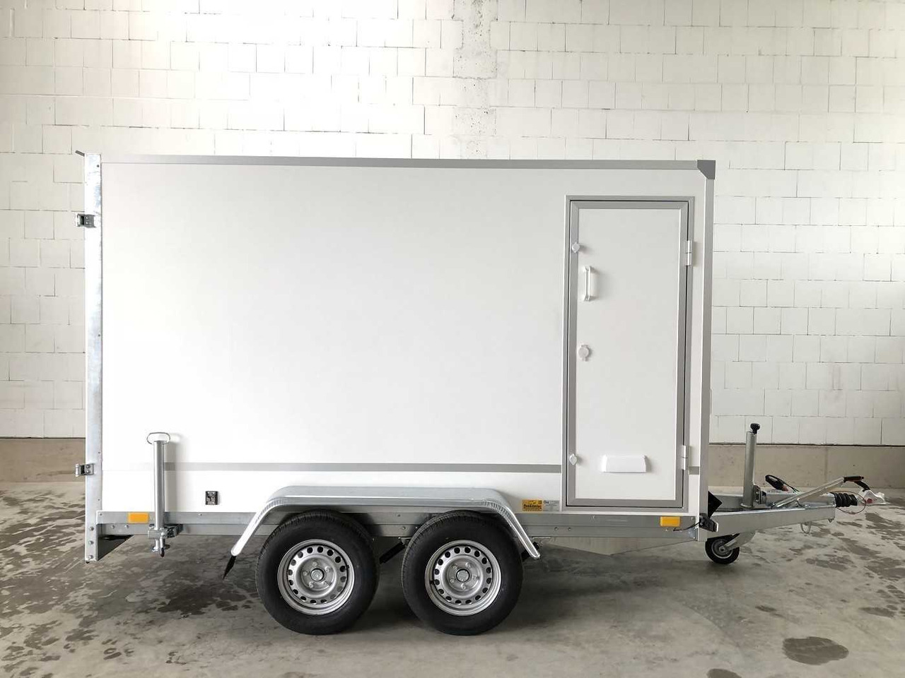 BLYSS F2730HTD Seitentür Kofferanhänger - Furgonas priekaba: foto 3 BLYSS F2730HTD Seitentür Kofferanhänger - Furgonas priekaba: foto 3