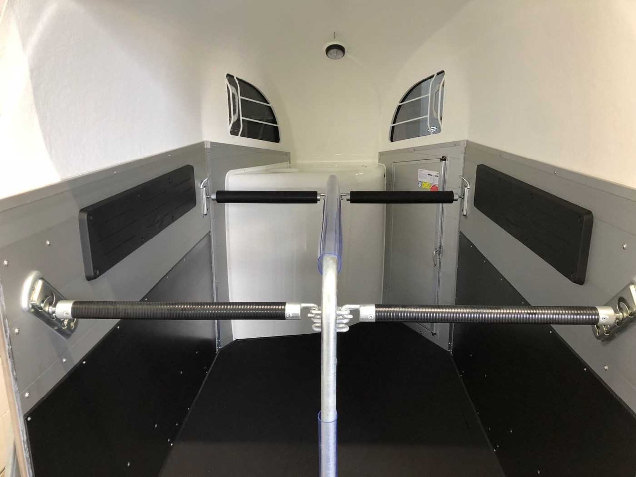 BOECKMANN Champion R Pferdeanhänger - Priekaba žirgams vežti: foto 3 BOECKMANN Champion R Pferdeanhänger - Priekaba žirgams vežti: foto 3