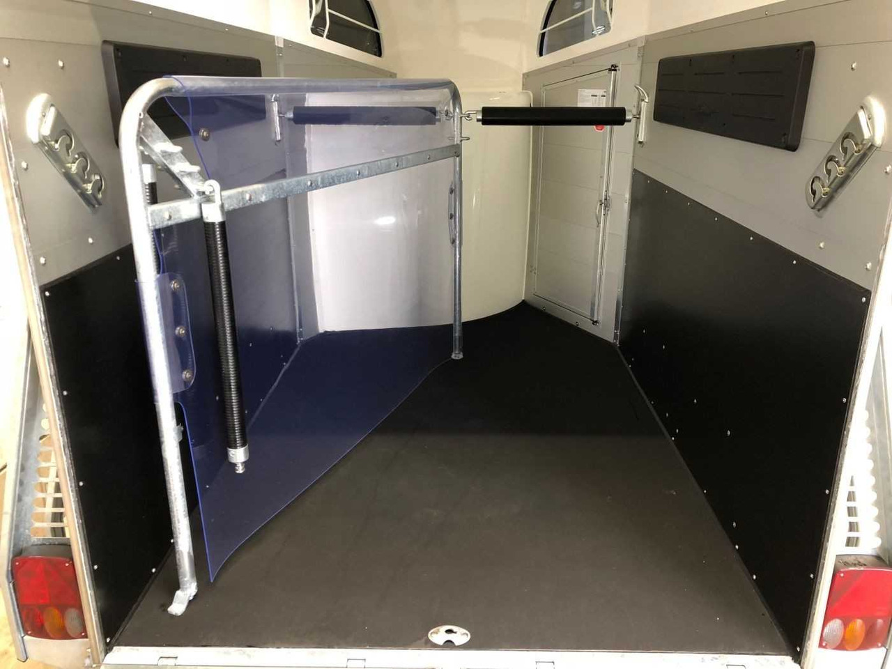 BOECKMANN Champion R Pferdeanhänger - Priekaba žirgams vežti: foto 5 BOECKMANN Champion R Pferdeanhänger - Priekaba žirgams vežti: foto 5