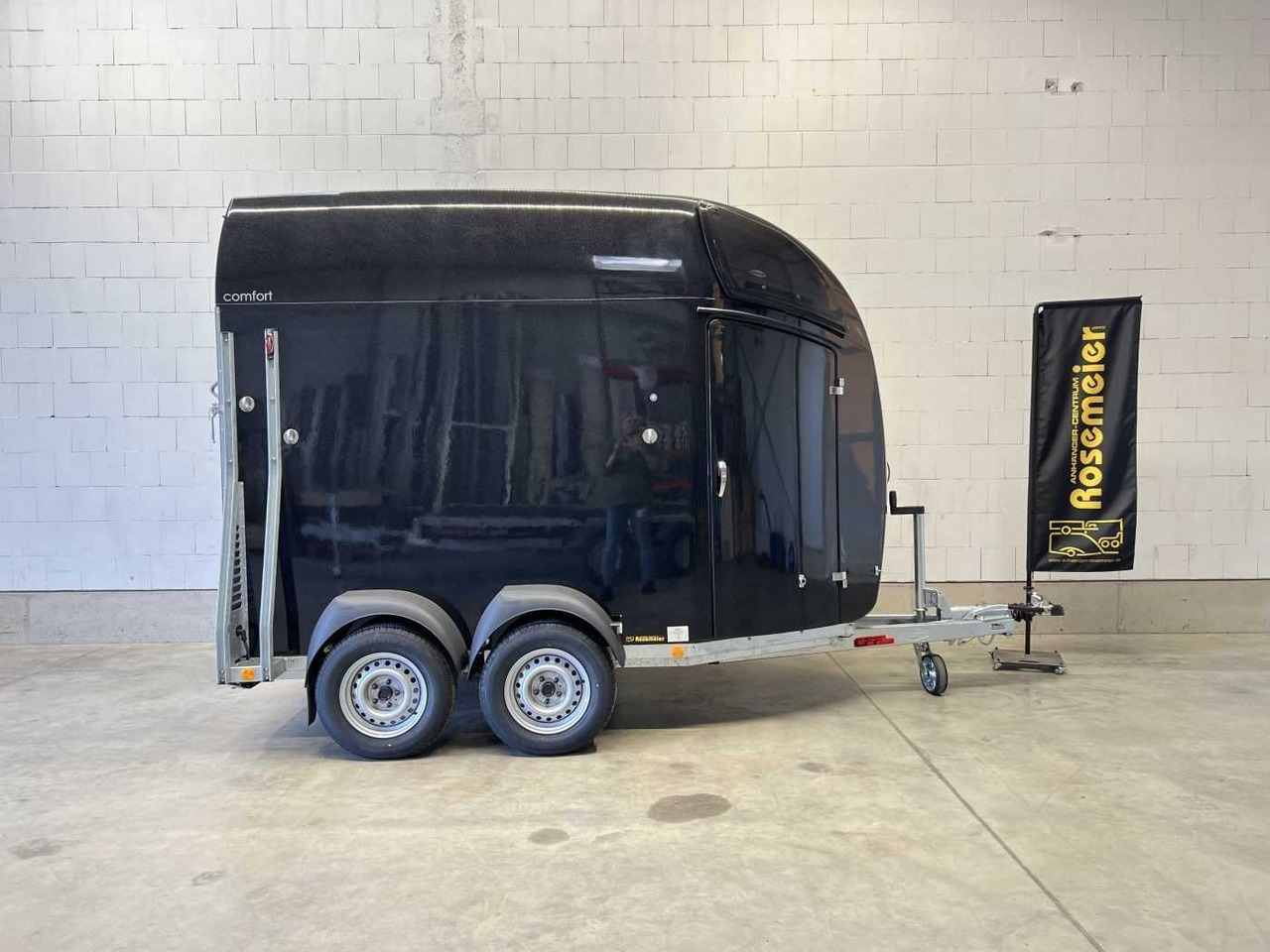 BOECKMANN Comfort Neu Pferdeanhänger - Priekaba žirgams vežti: foto 1 BOECKMANN Comfort Neu Pferdeanhänger - Priekaba žirgams vežti: foto 1