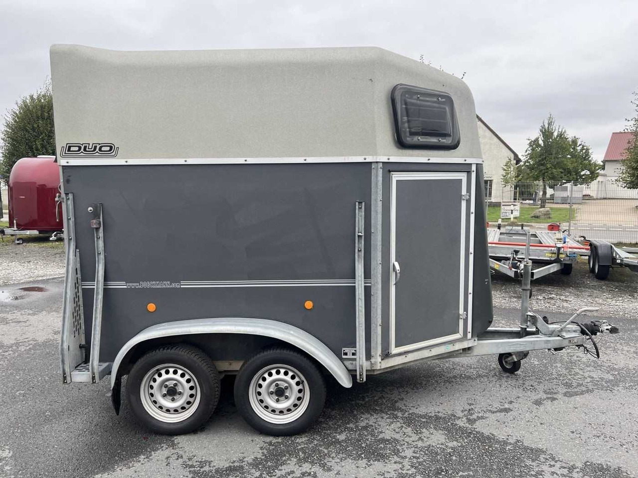 BOECKMANN Duo GP-R Pferdeanhänger - Priekaba žirgams vežti: foto 1 BOECKMANN Duo GP-R Pferdeanhänger - Priekaba žirgams vežti: foto 1