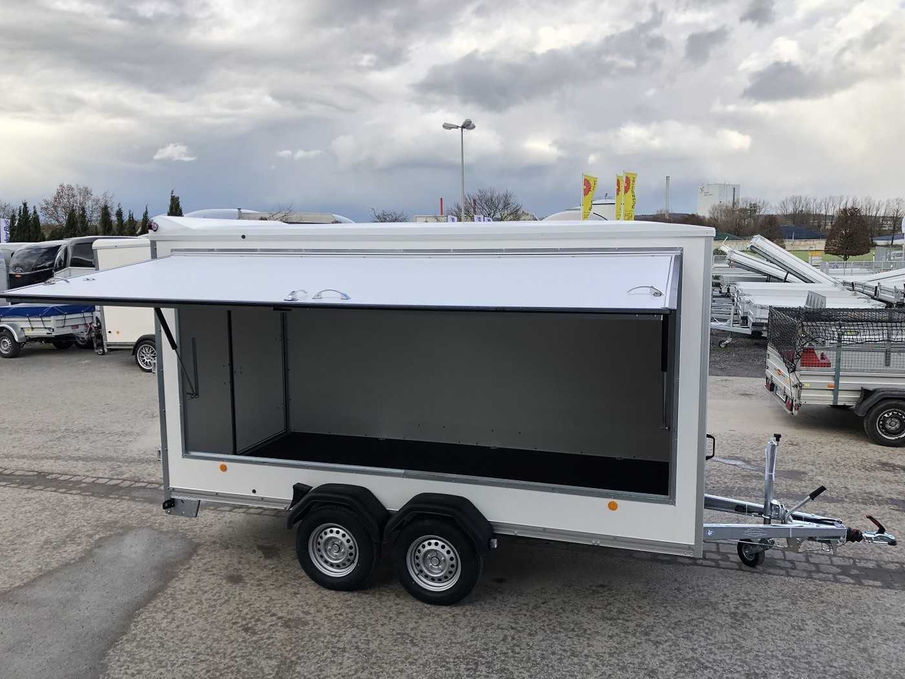 BOECKMANN KT 4018/27 H Aufstellklappe Kofferanhänger - Furgonas priekaba: foto 3 BOECKMANN KT 4018/27 H Aufstellklappe Kofferanhänger - Furgonas priekaba: foto 3
