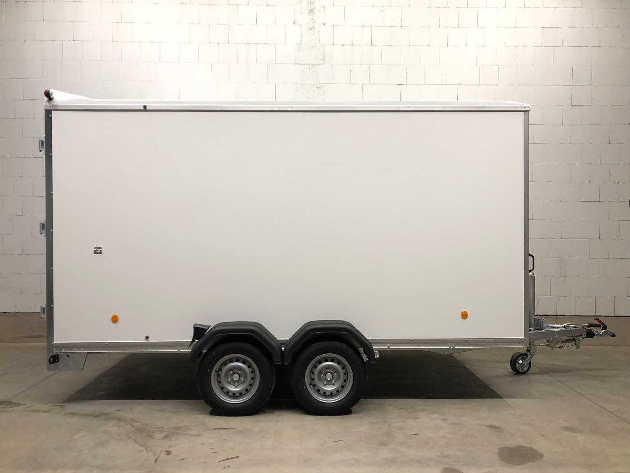 BOECKMANN KT 4018/27 H Kofferanhänger - Furgonas priekaba: foto 1 BOECKMANN KT 4018/27 H Kofferanhänger - Furgonas priekaba: foto 1