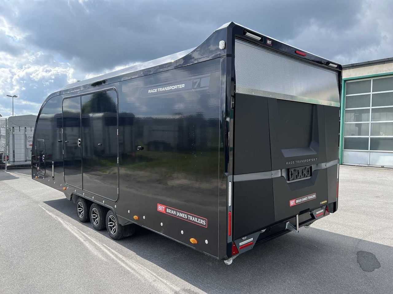 BRIAN_JAMES Race Transporter 7 Autotransporter geschlossen - Autovežis priekaba: foto 5 BRIAN_JAMES Race Transporter 7 Autotransporter geschlossen - Autovežis priekaba: foto 5
