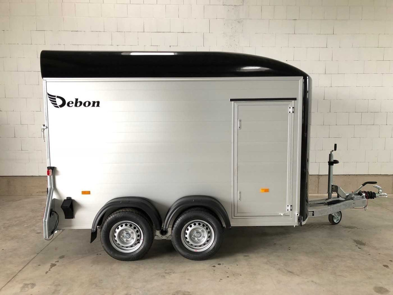 CHEVAL LIBERTE C500 Roadster 2 Türen Kofferanhänger - Motociklo priekaba: foto 5 CHEVAL LIBERTE C500 Roadster 2 Türen Kofferanhänger - Motociklo priekaba: foto 5