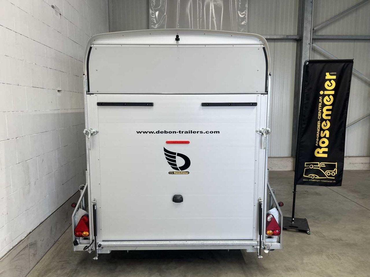 CHEVAL LIBERTE DEBON C400 Roadster Verkl ALF Tür Kofferanhänger - Motociklo priekaba: foto 3 CHEVAL LIBERTE DEBON C400 Roadster Verkl ALF Tür Kofferanhänger - Motociklo priekaba: foto 3