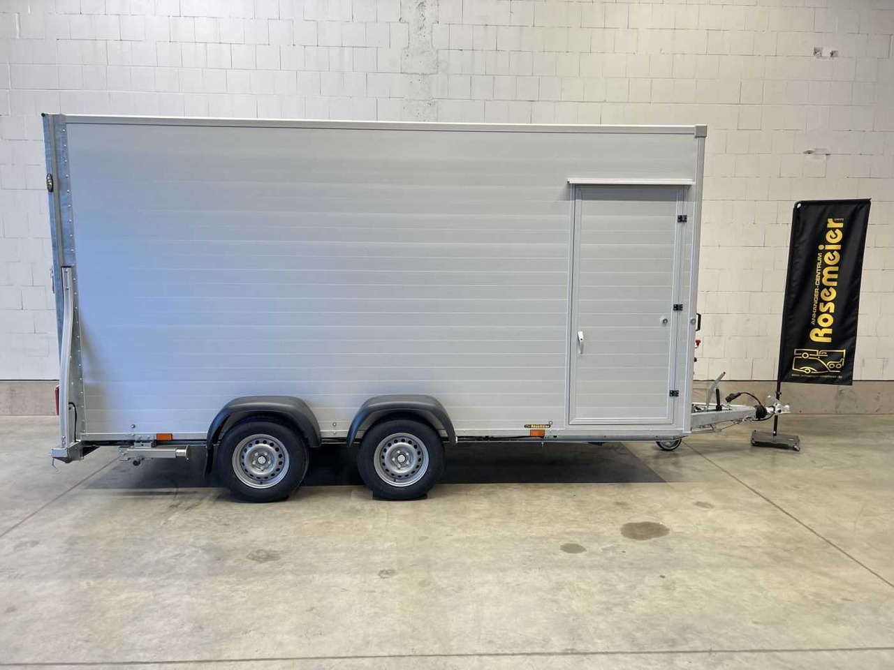 G170 Tür Kofferanhänger Sirius - Furgonas priekaba: foto 2 G170 Tür Kofferanhänger Sirius - Furgonas priekaba: foto 2