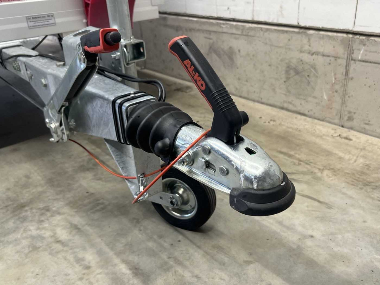 KOCH 4.13 3 BWEH Tür Deckelanhänger - Automobilinė priekaba: foto 5 KOCH 4.13 3 BWEH Tür Deckelanhänger - Automobilinė priekaba: foto 5