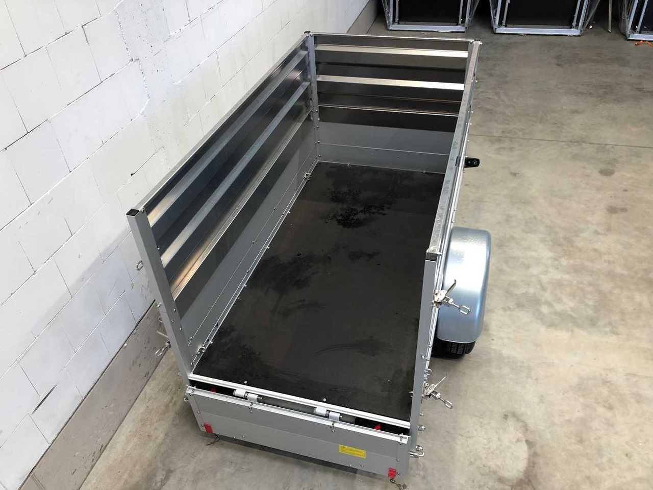 KOCH U2 mit Kastenaufsatz Kastenanhänger ungebremst - Automobilinė priekaba: foto 3 KOCH U2 mit Kastenaufsatz Kastenanhänger ungebremst - Automobilinė priekaba: foto 3