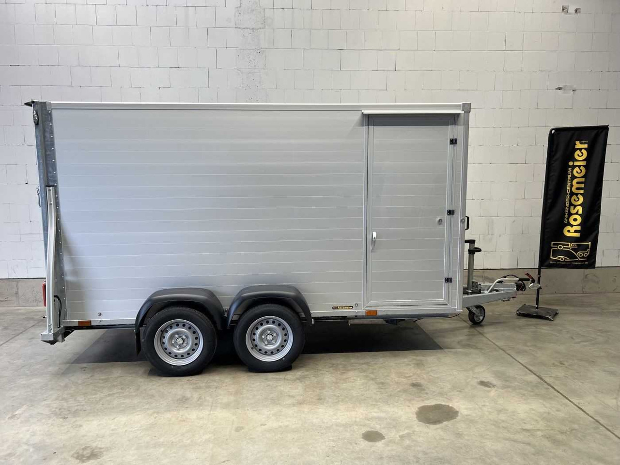 Kargo G150 Tür Kofferanhänger Sirius - Furgonas priekaba: foto 2 Kargo G150 Tür Kofferanhänger Sirius - Furgonas priekaba: foto 2