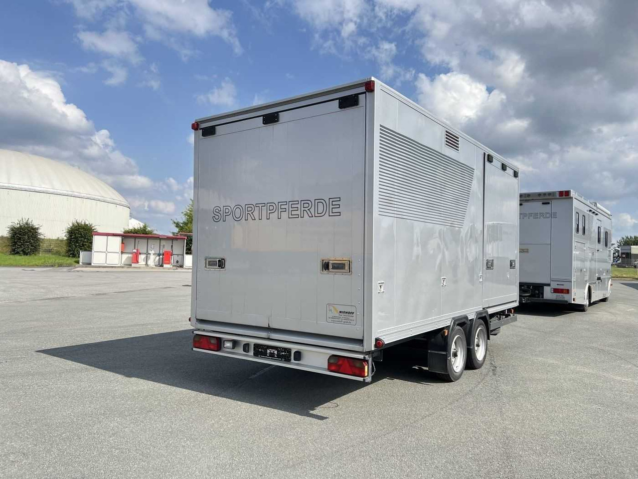 Sunkvežimis žirgams vežti MERCEDES-BENZ Atego 1229 + Anhänger LKW: foto 26