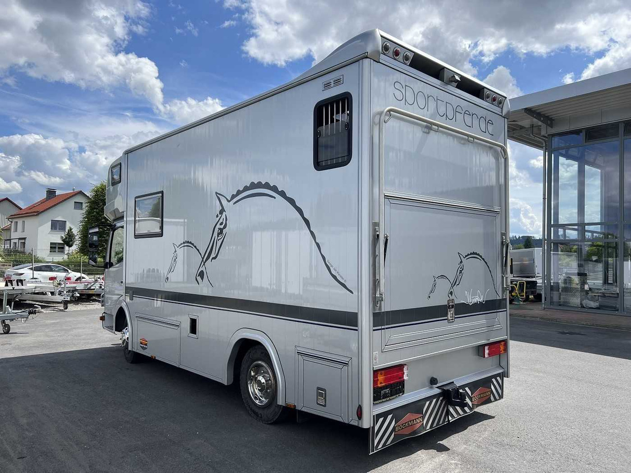 MERCEDES-BENZ Atego 918L LKW - Sunkvežimis žirgams vežti: foto 3 MERCEDES-BENZ Atego 918L LKW - Sunkvežimis žirgams vežti: foto 3