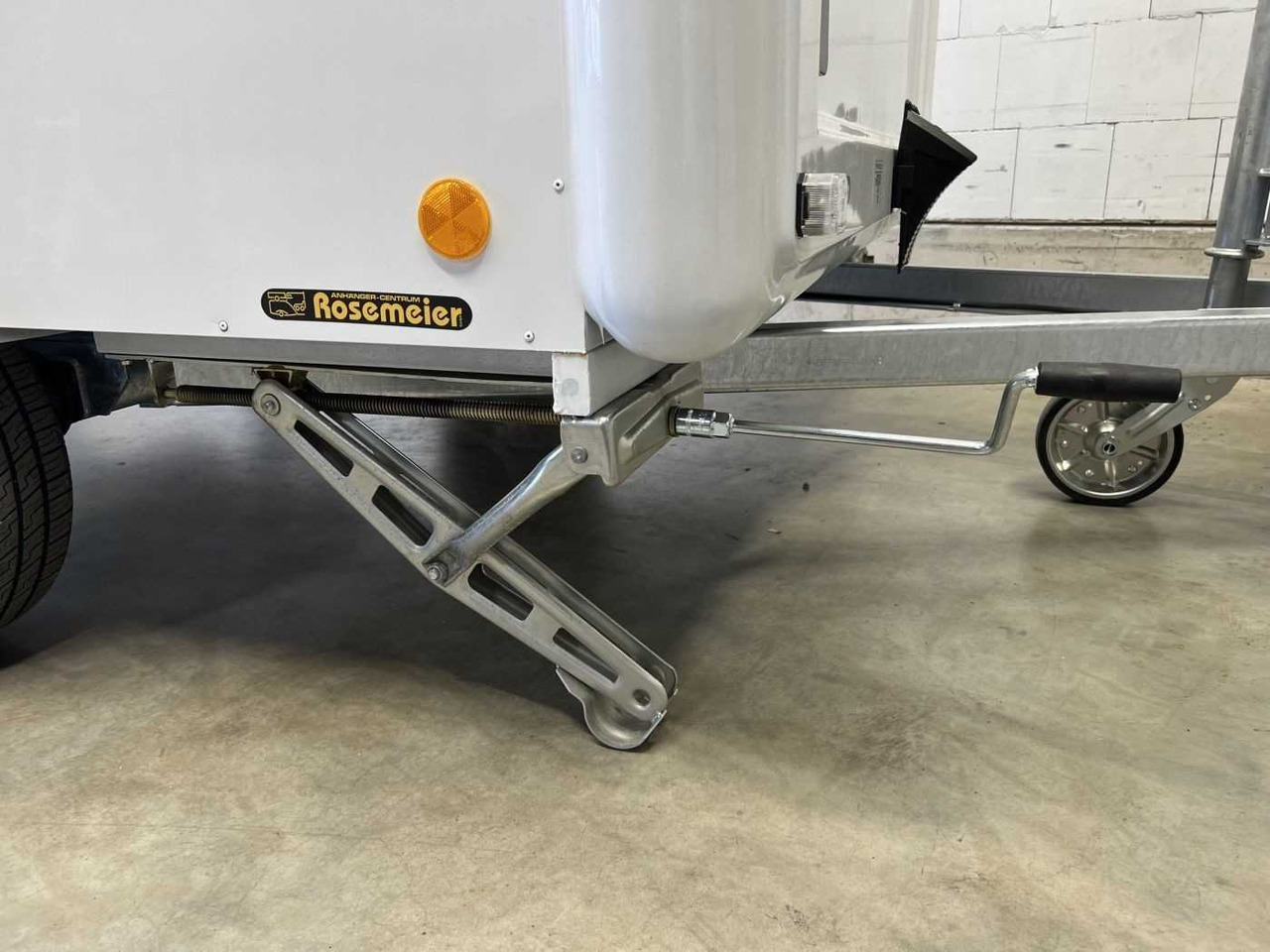 TPV Foodtrailer Modell 2.0 Verkaufsanhänger - Priekaba: foto 5 TPV Foodtrailer Modell 2.0 Verkaufsanhänger - Priekaba: foto 5