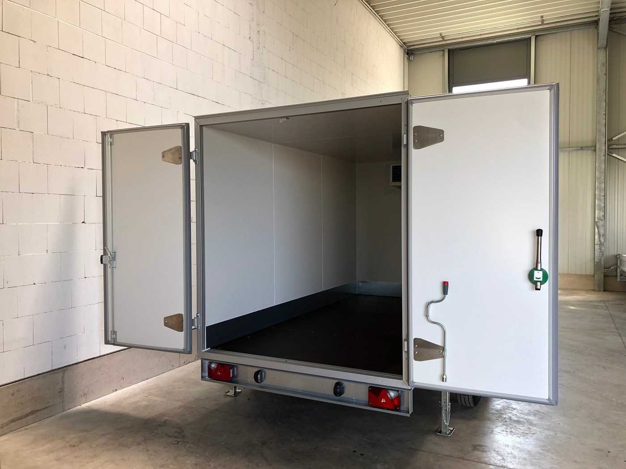 UNSINN UKT 6C 3417-30-14 Kühlanhänger - Refrižeratorius priekaba: foto 4 UNSINN UKT 6C 3417-30-14 Kühlanhänger - Refrižeratorius priekaba: foto 4