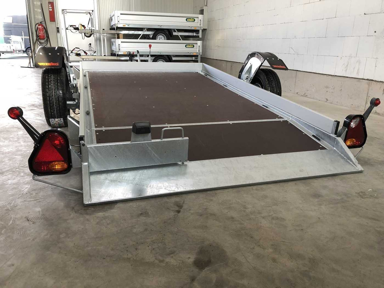 VEZEKO Husky FB 13.28 Absenker - Motociklo priekaba: foto 5 VEZEKO Husky FB 13.28 Absenker - Motociklo priekaba: foto 5