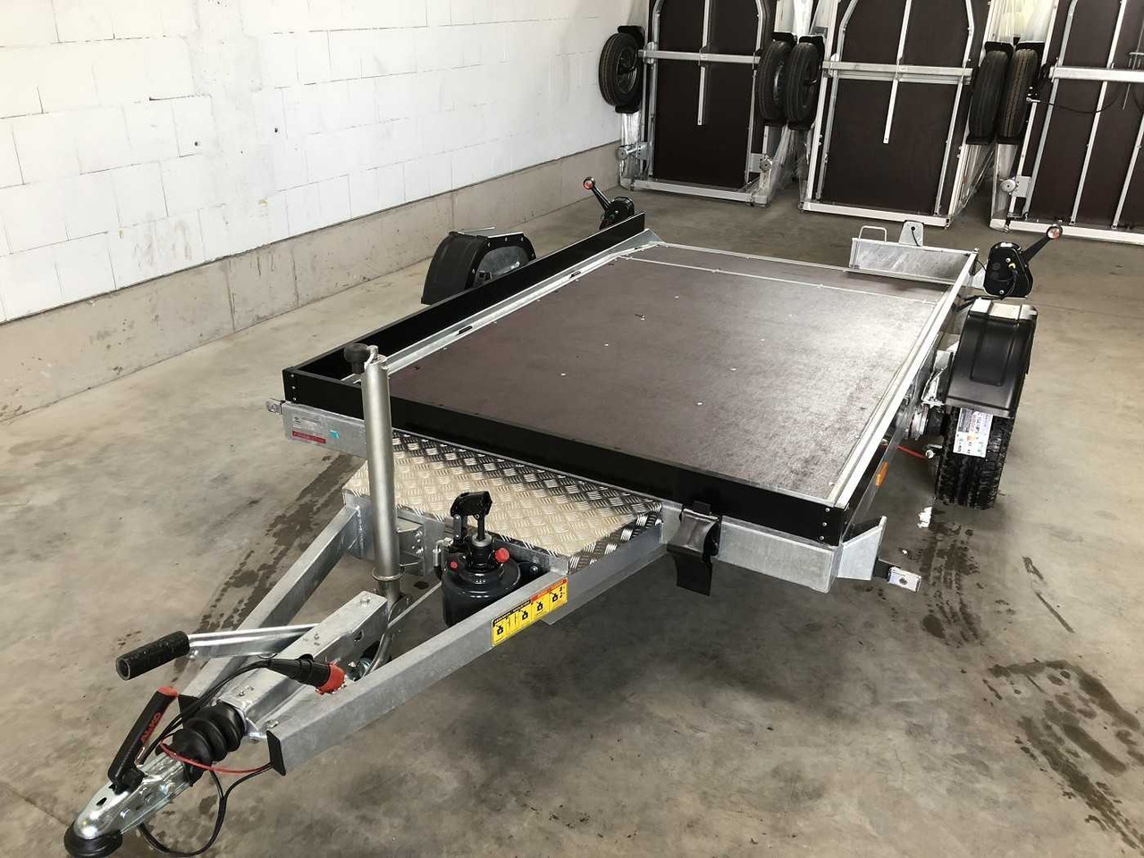 VEZEKO Husky FB 18.28 Absenker - Motociklo priekaba: foto 5 VEZEKO Husky FB 18.28 Absenker - Motociklo priekaba: foto 5