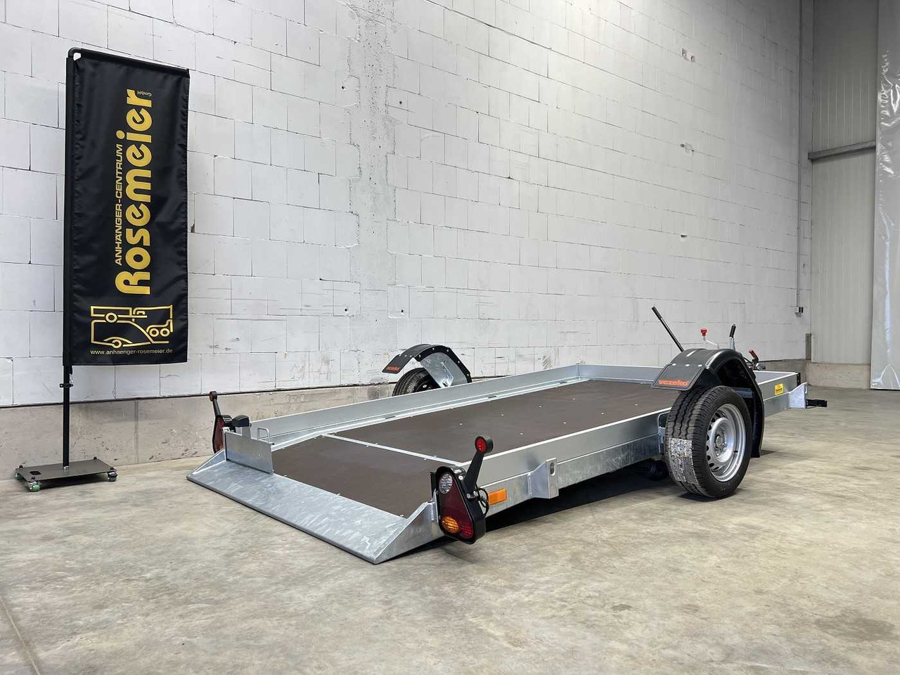 VEZEKO Husky Smart FB 18.30 Absenker - Motociklo priekaba: foto 4 VEZEKO Husky Smart FB 18.30 Absenker - Motociklo priekaba: foto 4