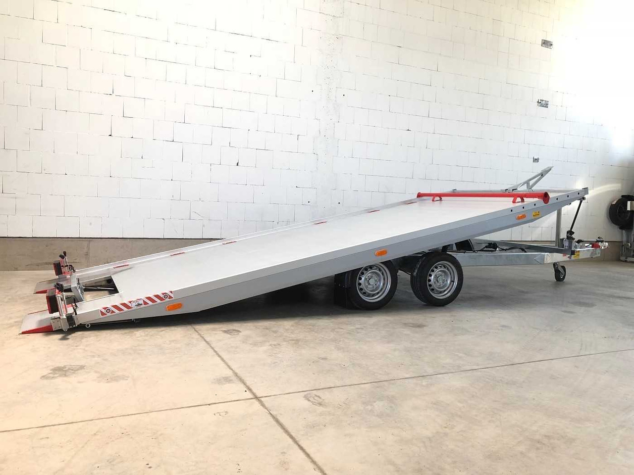 VEZEKO Imola 35.47 Autotransporter - Autovežis priekaba: foto 2 VEZEKO Imola 35.47 Autotransporter - Autovežis priekaba: foto 2