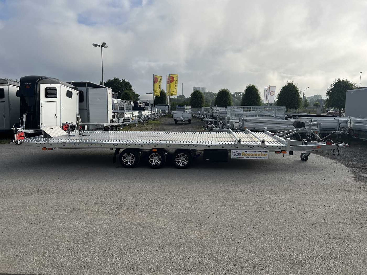 VEZEKO Jumbola 35.60 Tridem Autotransporter - Autovežis priekaba: foto 2 VEZEKO Jumbola 35.60 Tridem Autotransporter - Autovežis priekaba: foto 2
