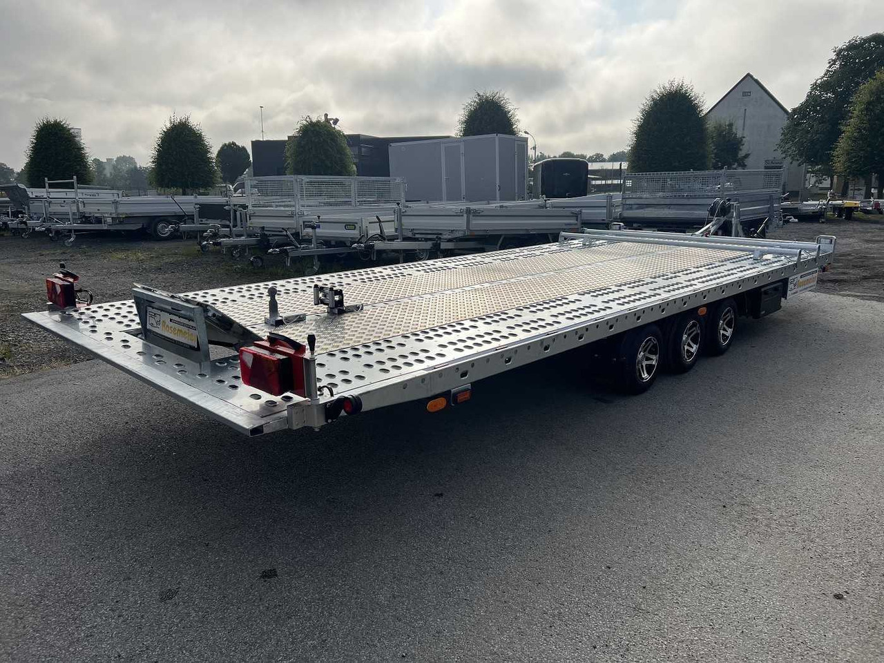 VEZEKO Jumbola 35.60 Tridem Autotransporter - Autovežis priekaba: foto 3 VEZEKO Jumbola 35.60 Tridem Autotransporter - Autovežis priekaba: foto 3