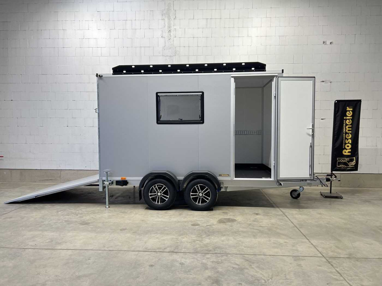 VEZEKO TK C 27.35 Motorradedition Kofferanhänger - Motociklo priekaba: foto 1 VEZEKO TK C 27.35 Motorradedition Kofferanhänger - Motociklo priekaba: foto 1