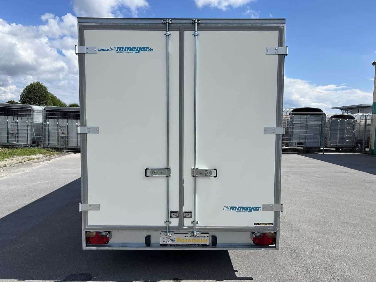 WM MEYER AZ 2760/200 S40 Kofferanhänger - Furgonas priekaba: foto 4 WM MEYER AZ 2760/200 S40 Kofferanhänger - Furgonas priekaba: foto 4