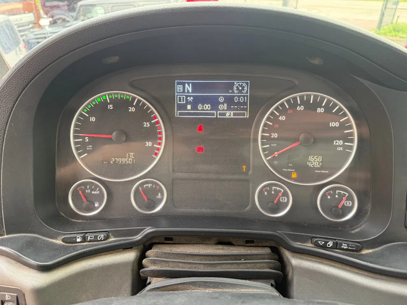 MAN TGS 18.440 TGS 18.440 4X4 BLS / Euro 5 / Retarder / only 279tkm !!!!!! - Vilkikas: foto 3 MAN TGS 18.440 TGS 18.440 4X4 BLS / Euro 5 / Retarder / only 279tkm !!!!!! - Vilkikas: foto 3