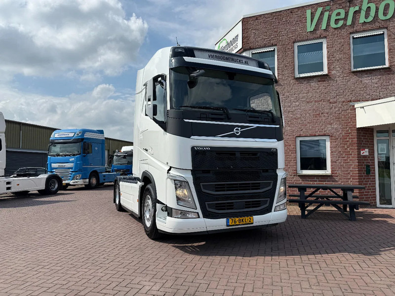 Volvo FH FH460 4X2 GLOBETROTTER 2 TANKS LOW KILOMETER TOP NL-TRUCK - Vilkikas: foto 1 Volvo FH FH460 4X2 GLOBETROTTER 2 TANKS LOW KILOMETER TOP NL-TRUCK - Vilkikas: foto 1