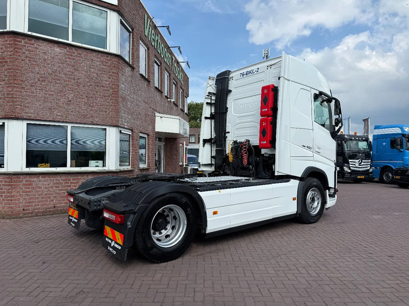 Volvo FH FH460 4X2 GLOBETROTTER 2 TANKS LOW KILOMETER TOP NL-TRUCK - Vilkikas: foto 5 Volvo FH FH460 4X2 GLOBETROTTER 2 TANKS LOW KILOMETER TOP NL-TRUCK - Vilkikas: foto 5