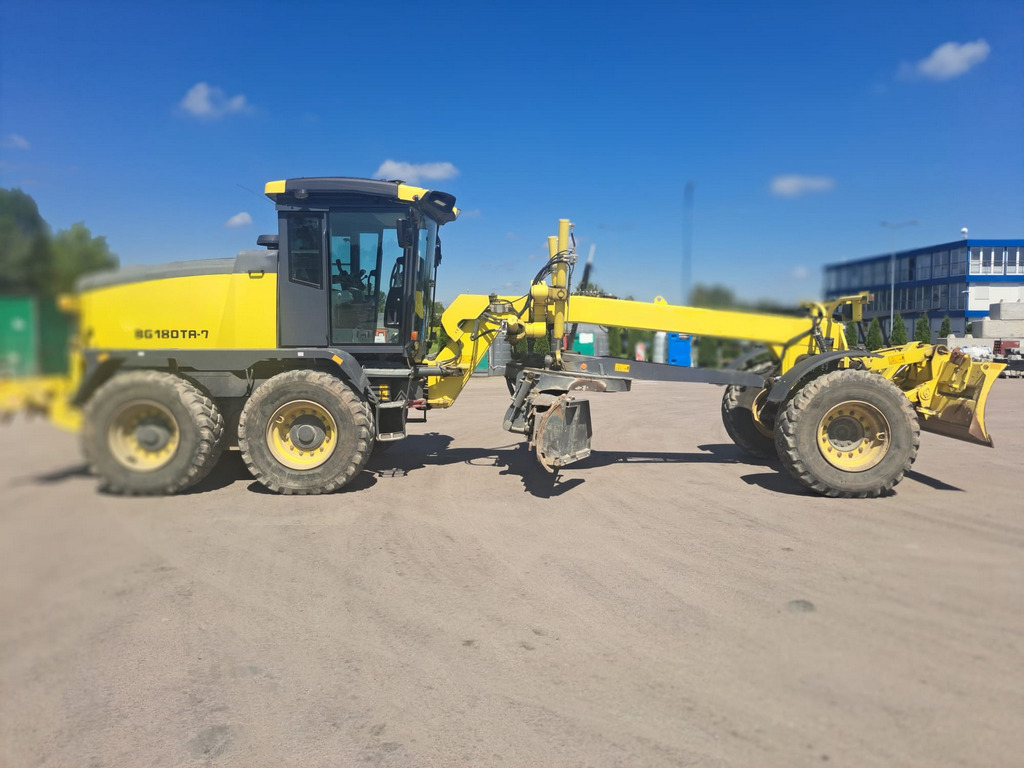 HBM-NOBAS BG180TA-7 - Greideris: foto 1 HBM-NOBAS BG180TA-7 - Greideris: foto 1
