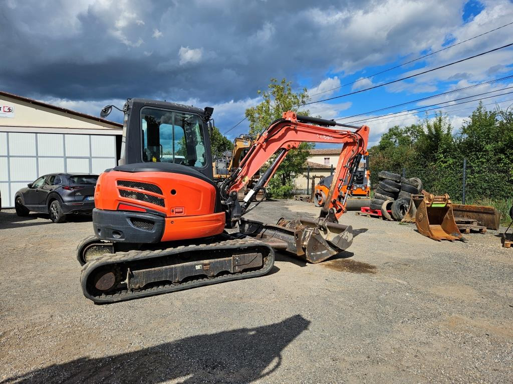 KUBOTA U 48-4 - Mini ekskavatorius: foto 3 KUBOTA U 48-4 - Mini ekskavatorius: foto 3