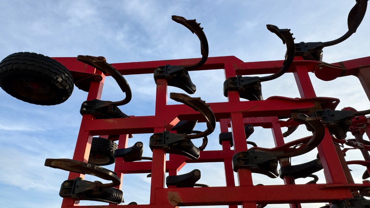 Horsch Tiger 8AS Reifenpacker TopRing - Kultivatorius: foto 5 Horsch Tiger 8AS Reifenpacker TopRing - Kultivatorius: foto 5