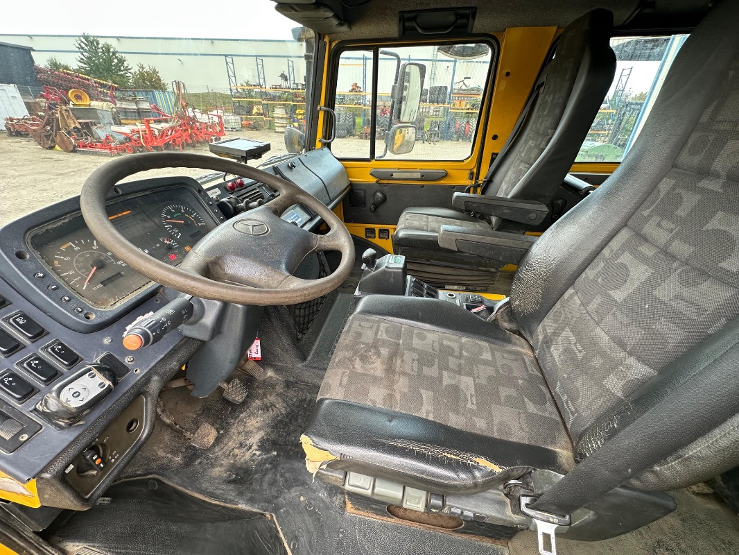 Mercedes-Benz U 4000 - Traktorius: foto 5 Mercedes-Benz U 4000 - Traktorius: foto 5