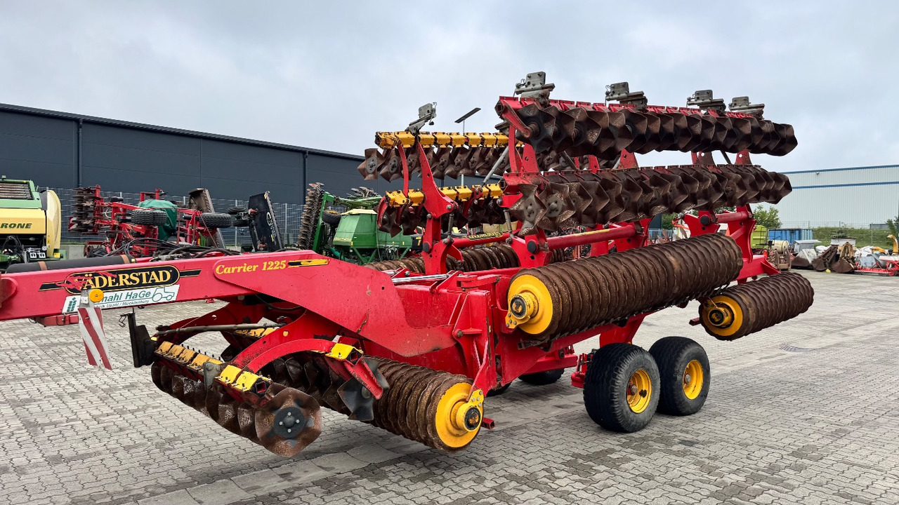 Väderstad Carrier 1225 # CrossCutter#neue Steelrunner - Diskiniai skutikai: foto 1 Väderstad Carrier 1225 # CrossCutter#neue Steelrunner - Diskiniai skutikai: foto 1