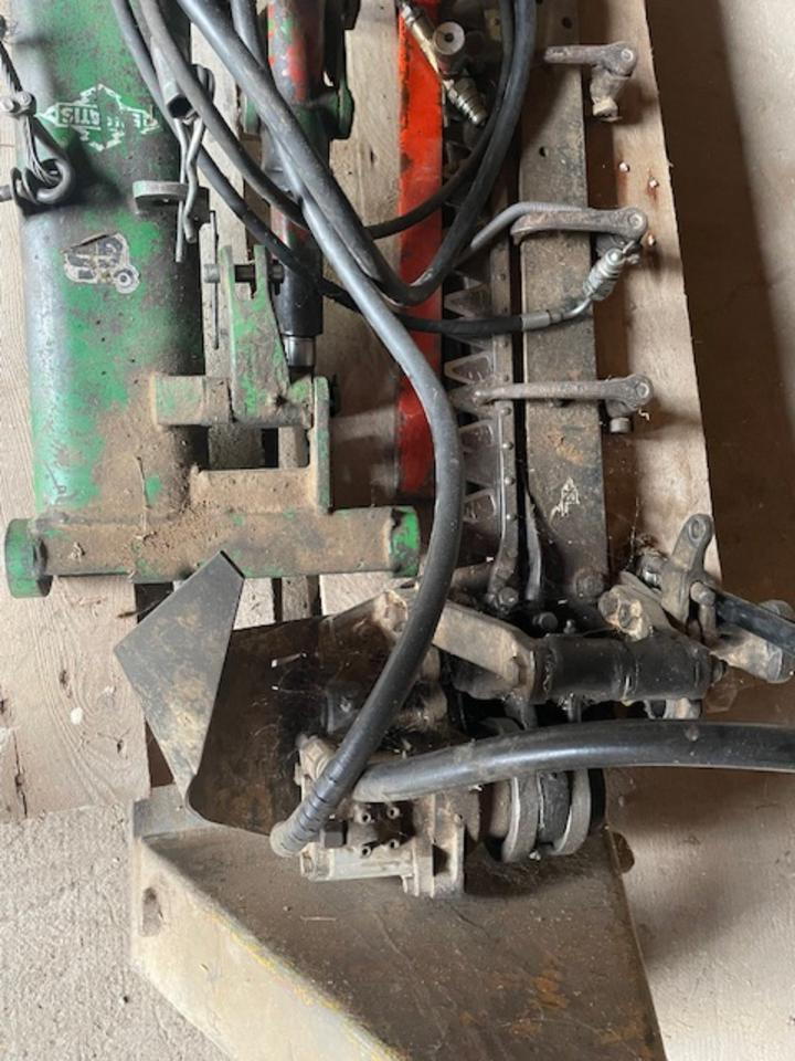 Doppelmesser-Mähwerk, Seitenanbau, passend zum John Deere 1140 - Žolės smulkintuvas/ Mulčeris: foto 4 Doppelmesser-Mähwerk, Seitenanbau, passend zum John Deere 1140 - Žolės smulkintuvas/ Mulčeris: foto 4