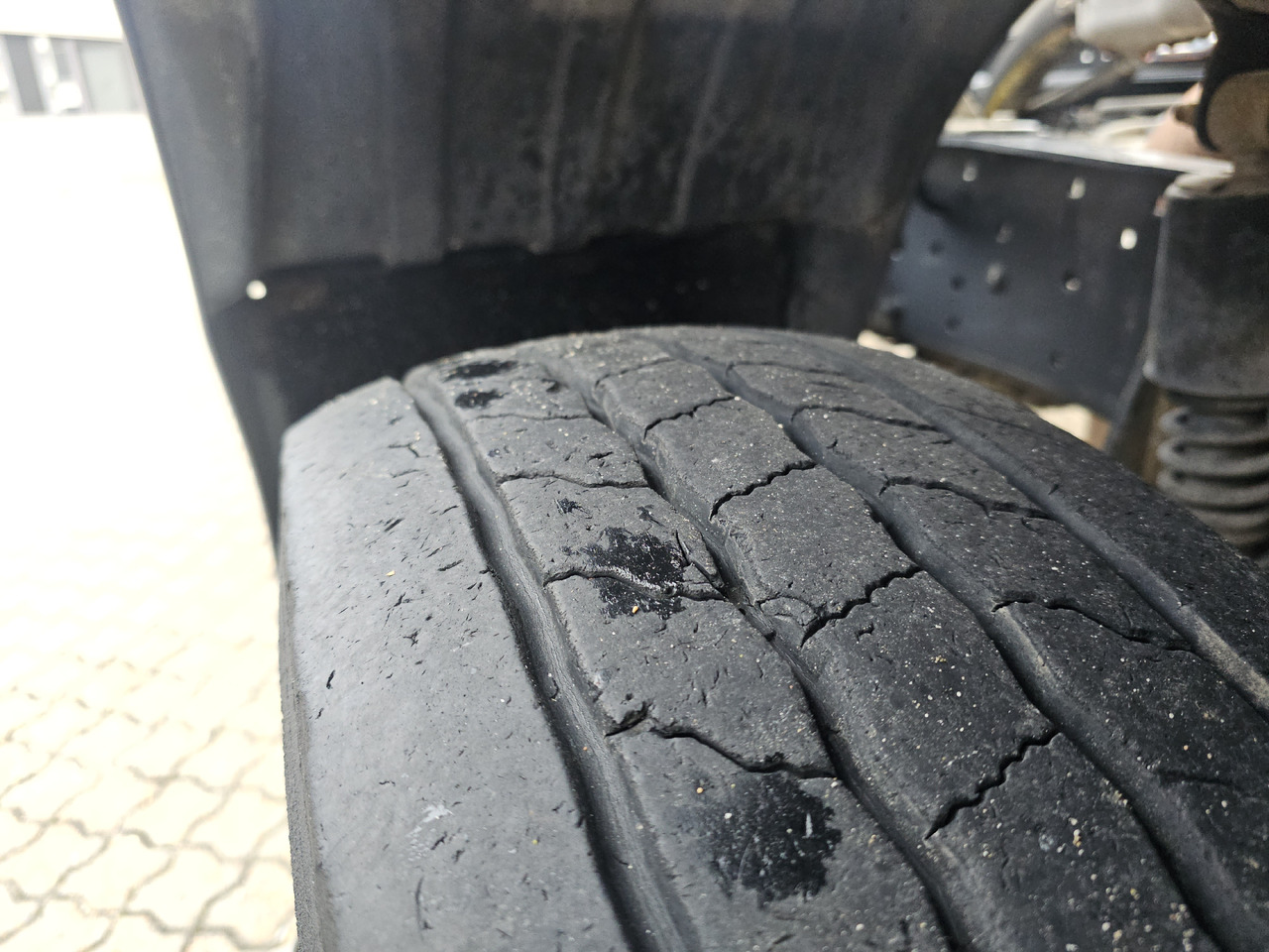 Konteineris-vežimus/ Sukeisti kūną sunkvežimis Mercedes Atego 1224: foto 23