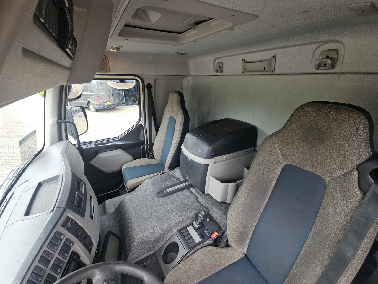 Volvo FE320 - Refrižeratorius sunkvežimis: foto 5 Volvo FE320 - Refrižeratorius sunkvežimis: foto 5