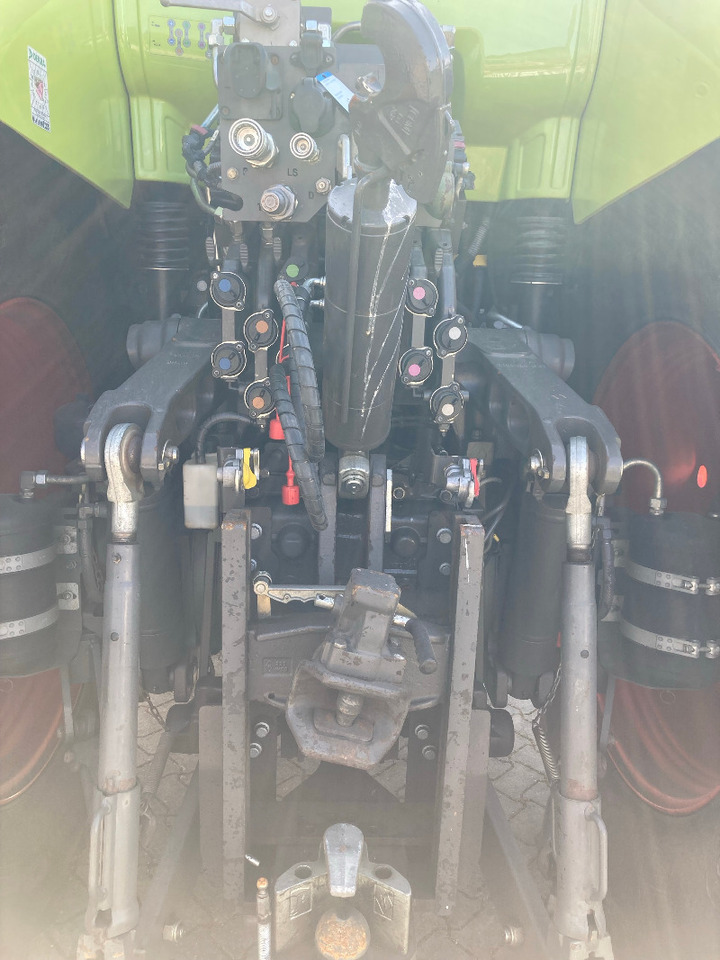 CLAAS Axion 830 CMATIC - Traktorius: foto 4 CLAAS Axion 830 CMATIC - Traktorius: foto 4