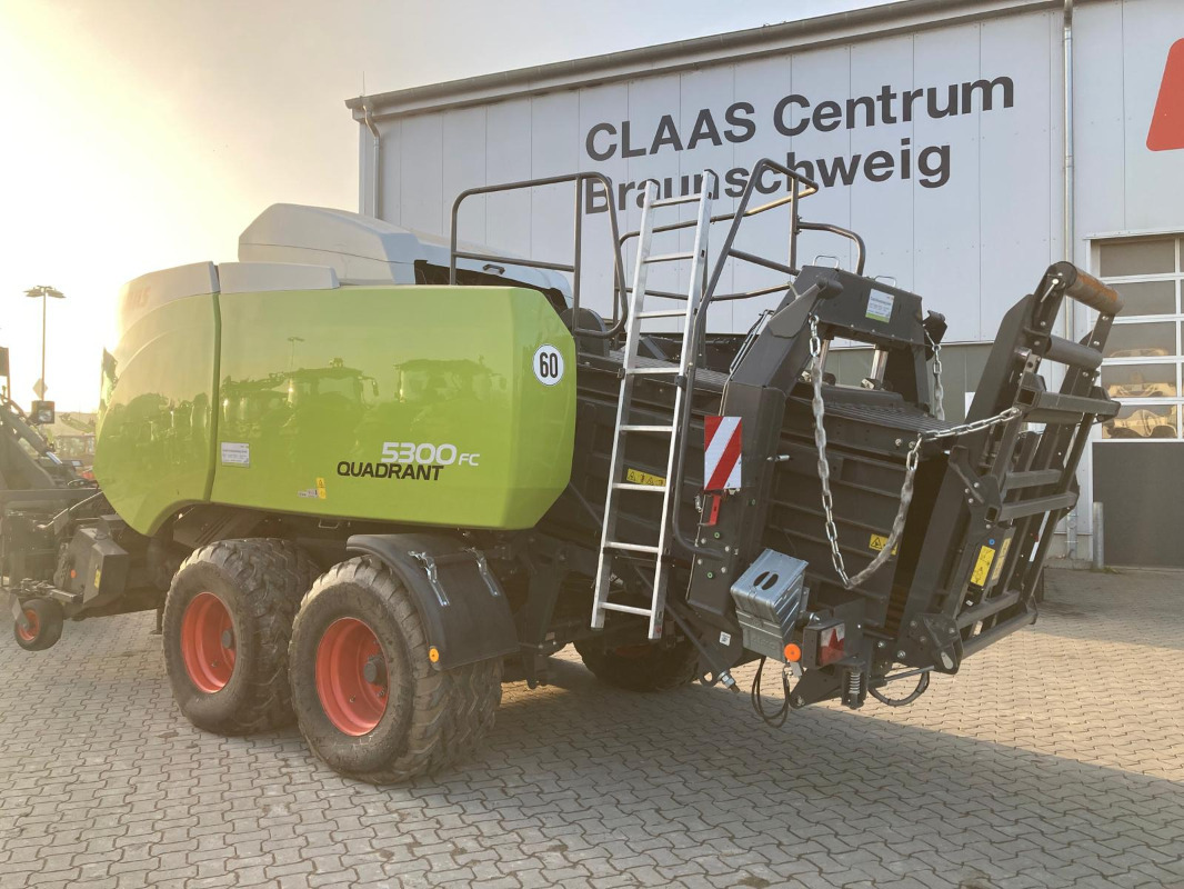 CLAAS Quadrant 5300 FC - Stačiakampių ryšulių presas: foto 4 CLAAS Quadrant 5300 FC - Stačiakampių ryšulių presas: foto 4